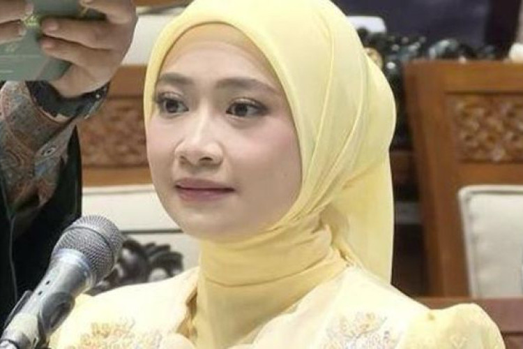 Profil Adela Kanasya Adies, Dokter Muda Putri Adies Kadir yang Resmi Dilantik Jadi Anggota DPR RI Gantikan Sang Ayah