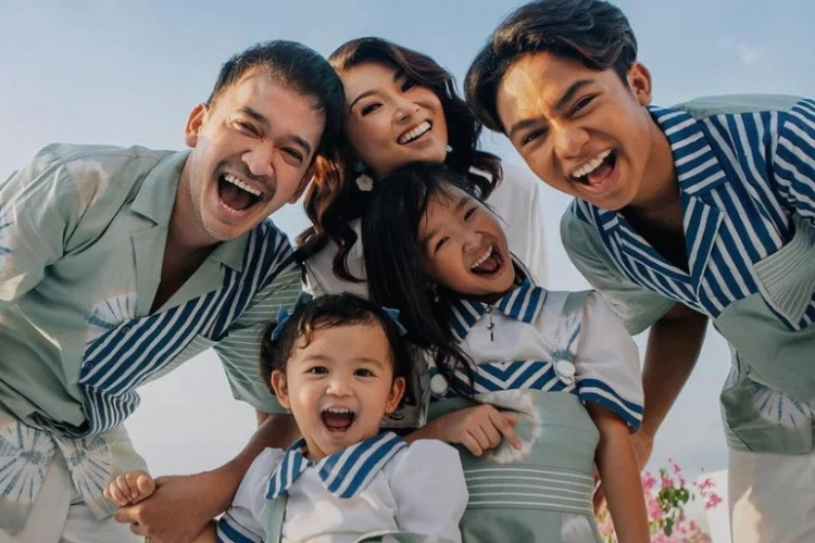 Link Video Viral Thalia Live TikTok Diduga Sindir Betrand Peto Buat Ruben Onsu Geram, Gini Kejadian Aslinya! 