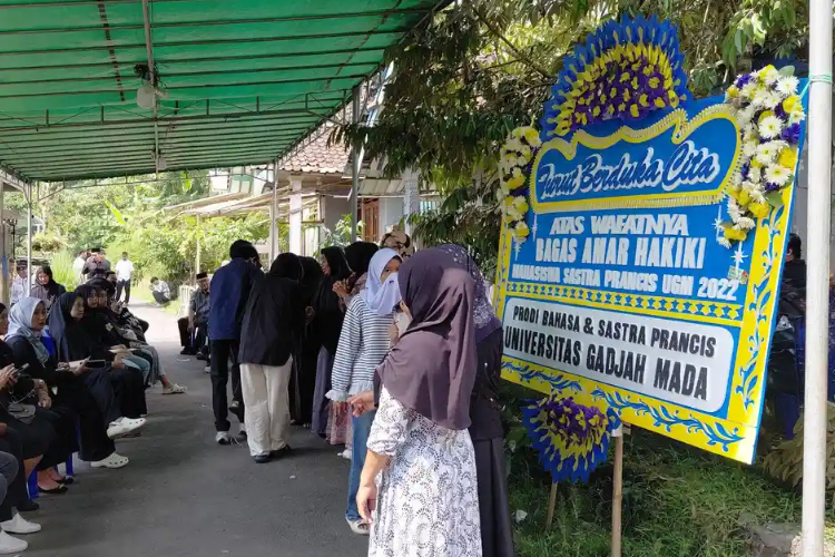 Satu Keluarga Ditemukan Tewas di Wisata Posong Temanggung, Tubuh Kaku Diduga Barbeque Jadi Pemicu?