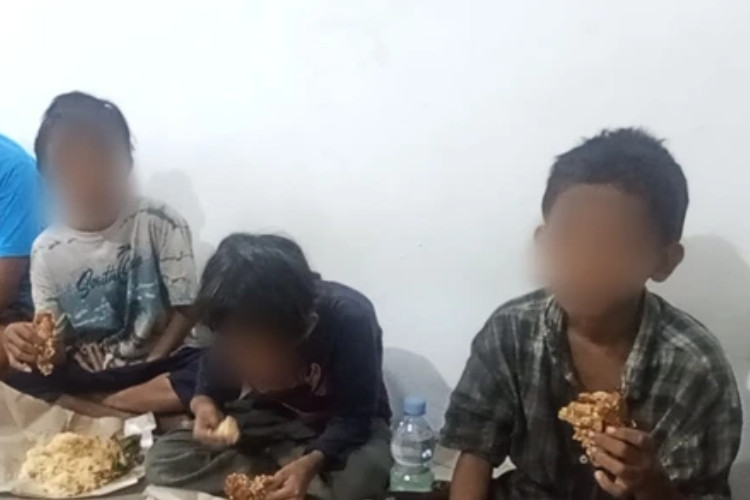 Video Viral Bocah Ngelem di Jembatan Ampera Langsung Dibina Oleh Dinsos Palembang